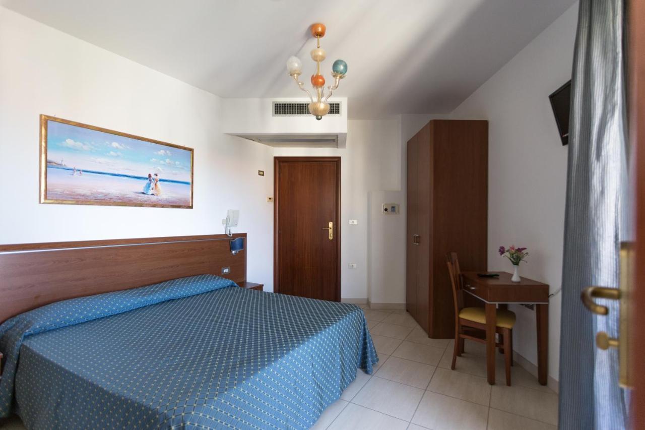 Hotel Abruzzo 피네토 외부 사진