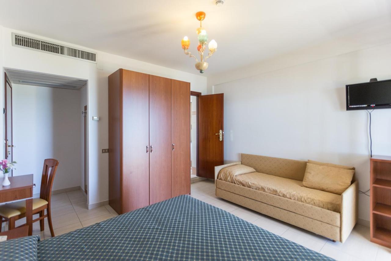 Hotel Abruzzo 피네토 외부 사진