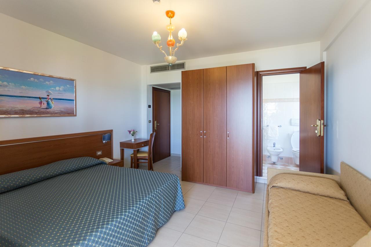 Hotel Abruzzo 피네토 외부 사진