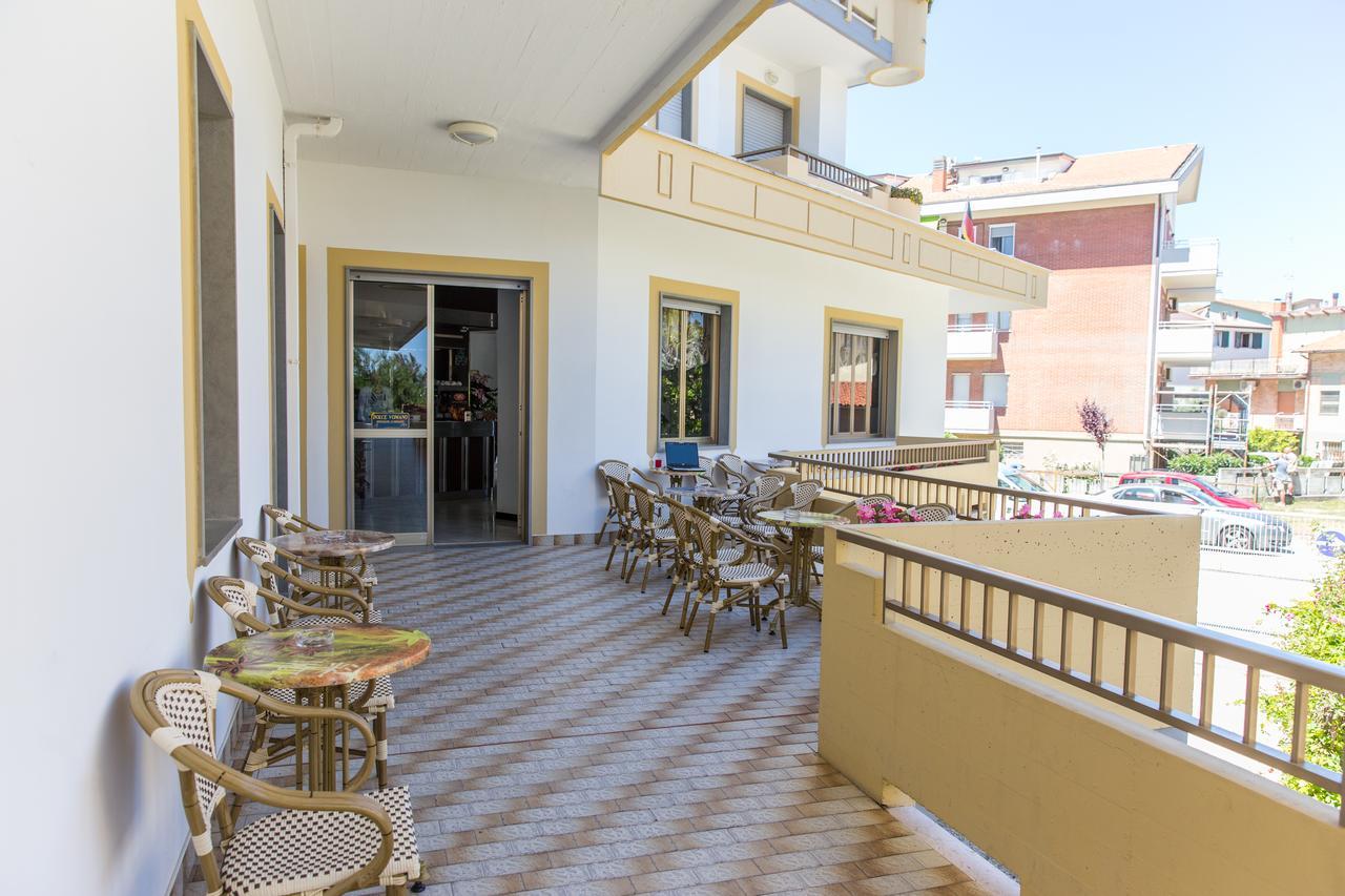 Hotel Abruzzo 피네토 외부 사진