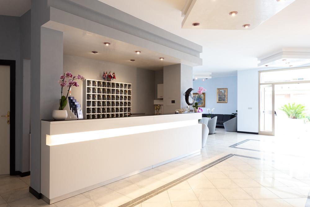 Hotel Abruzzo 피네토 외부 사진